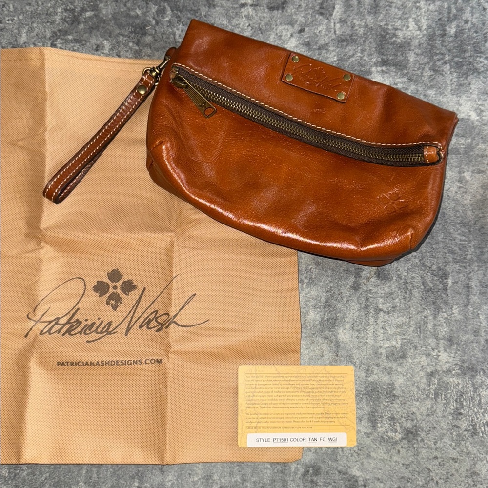 Patricia Nash tan leather clutch perfect condition